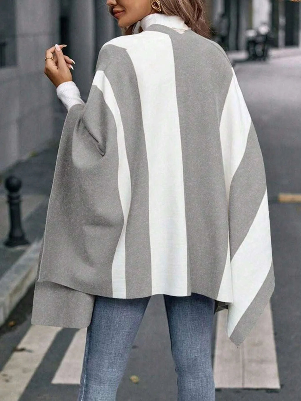 Luxury winter poncho for women, warm, stylish, and perfect for cozy, windproof outing