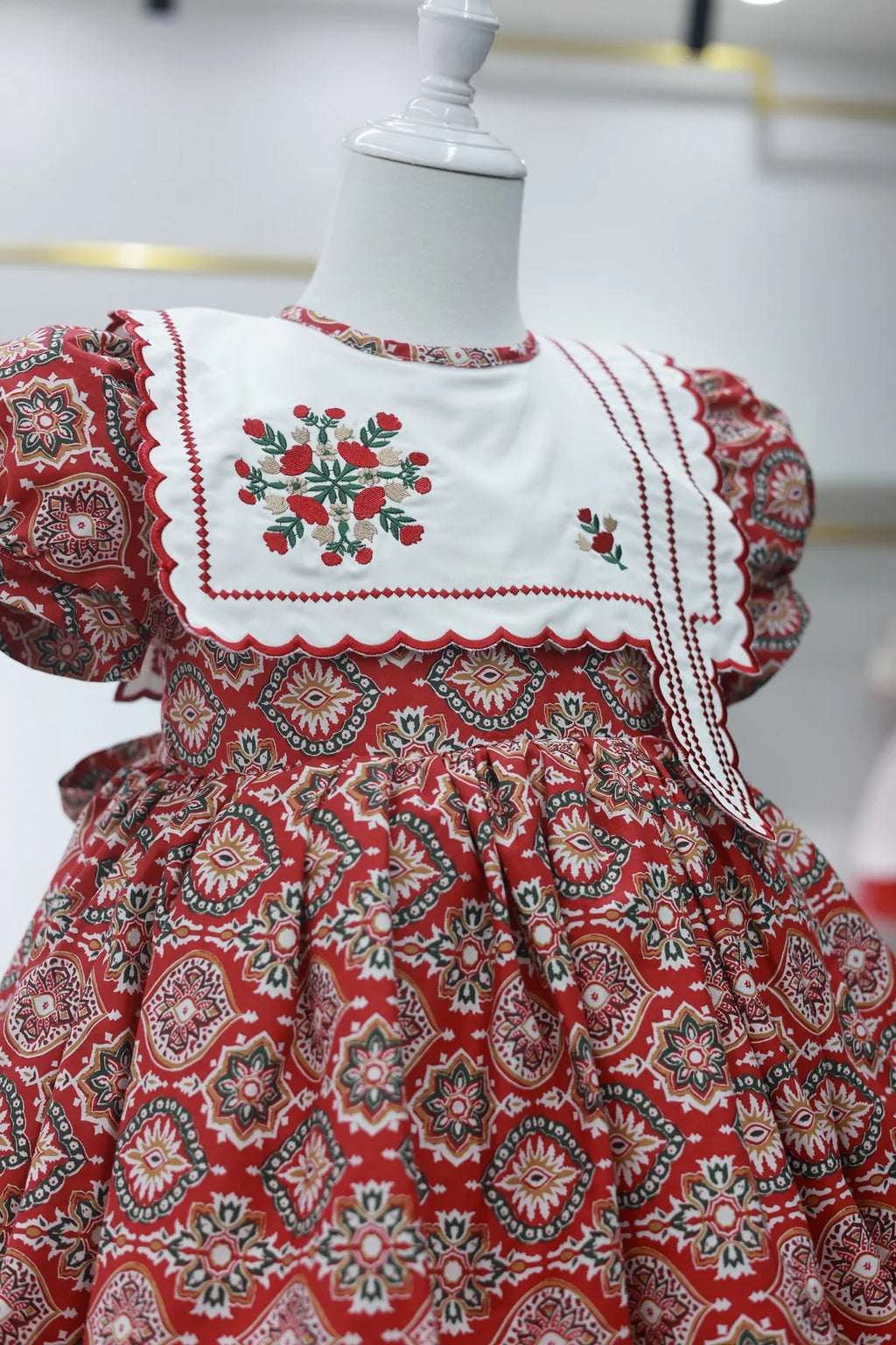 Vintage Princess-Style Red Floral Dress