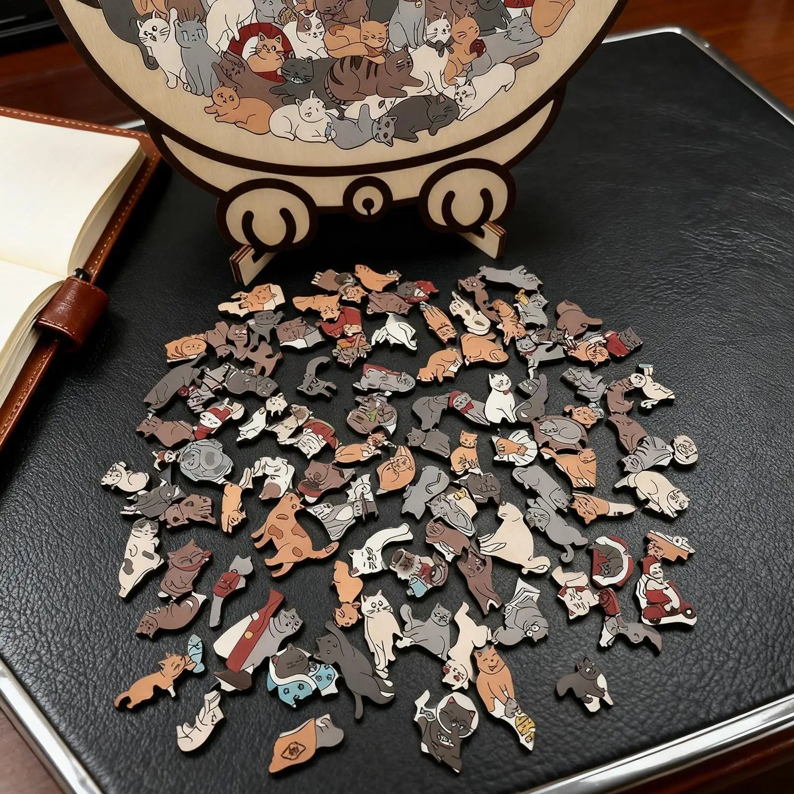 135 PC Cat-shaped Wooden  Puzzle Unique