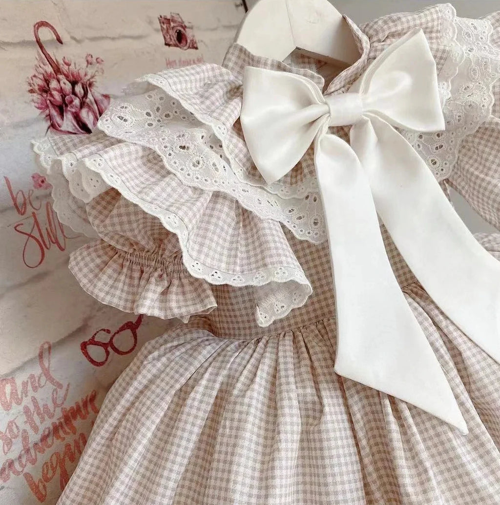 Vintage Princess Dress – Timeless Elegance for Your Little One